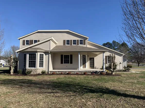 206 Edgeview Dr, Shelbyville, TN 37160