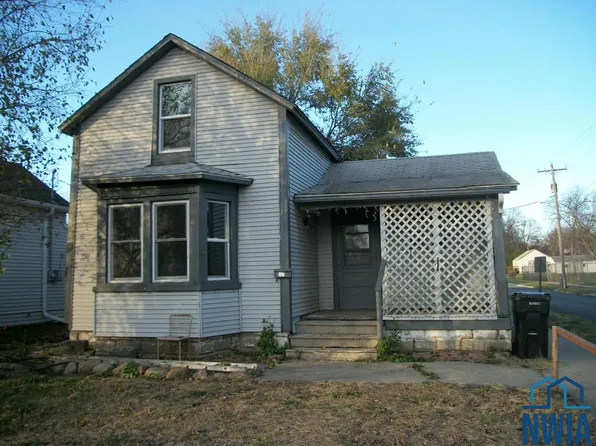 122 E Cherry St, Cherokee, IA 51012