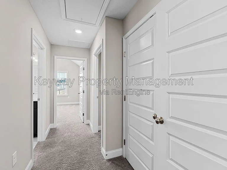 716 Bronze Way — Photo 14