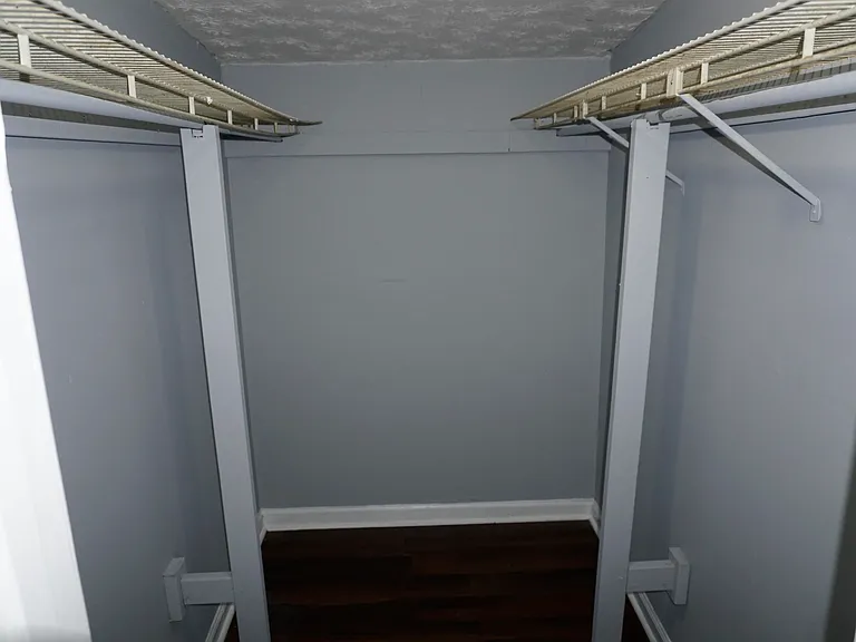 5489 Park Pl S — Photo 33