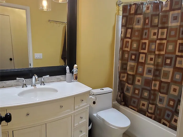9336 S Lakewood Ave — Photo 15