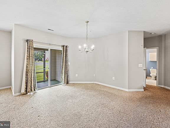 4th image of 305 Willrich Cir Unit 305D