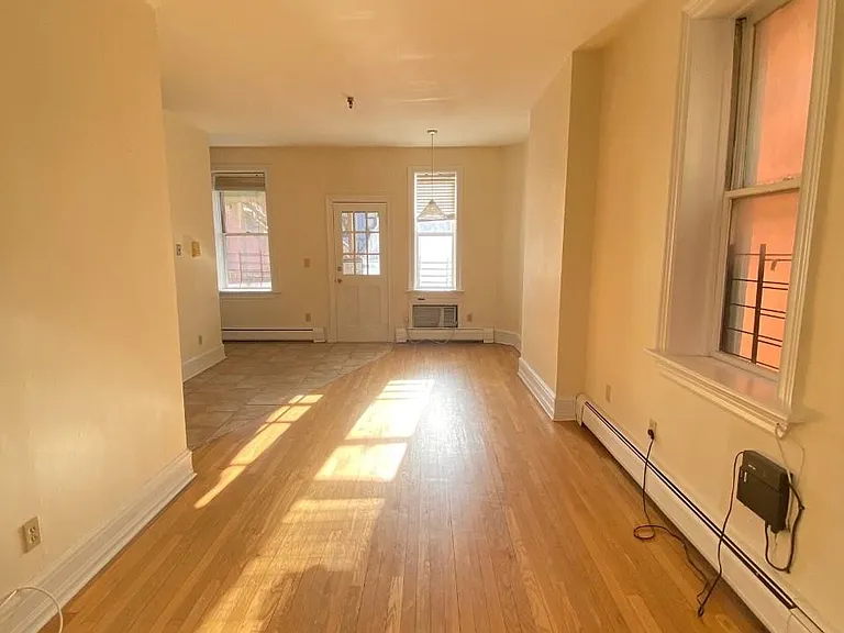 55 Bright St #3 — Photo 6