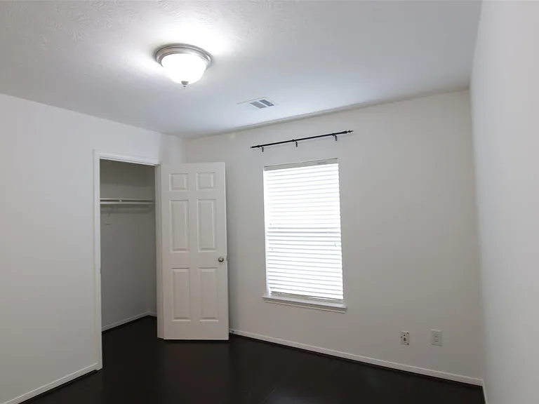 25118 Hazel Ranch Dr — Photo 16