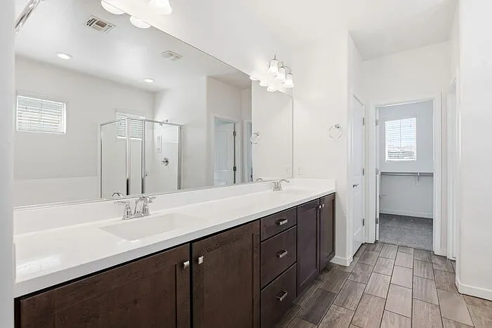 692 N Blackbird Dr — Photo 16