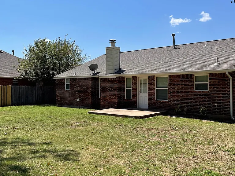 11364 Walters Ave — Photo 26
