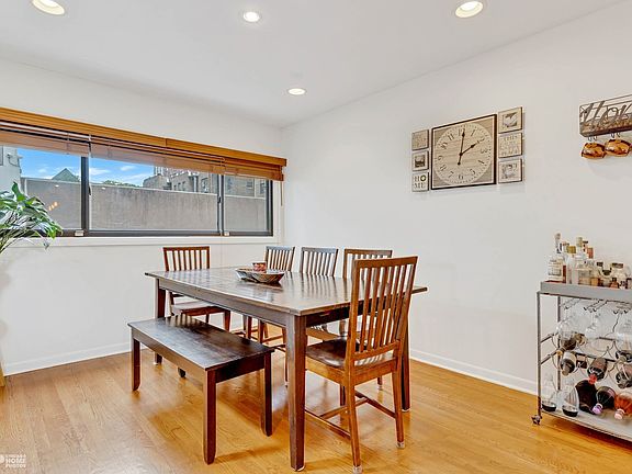 5th image of 725 W Waveland Ave APT E