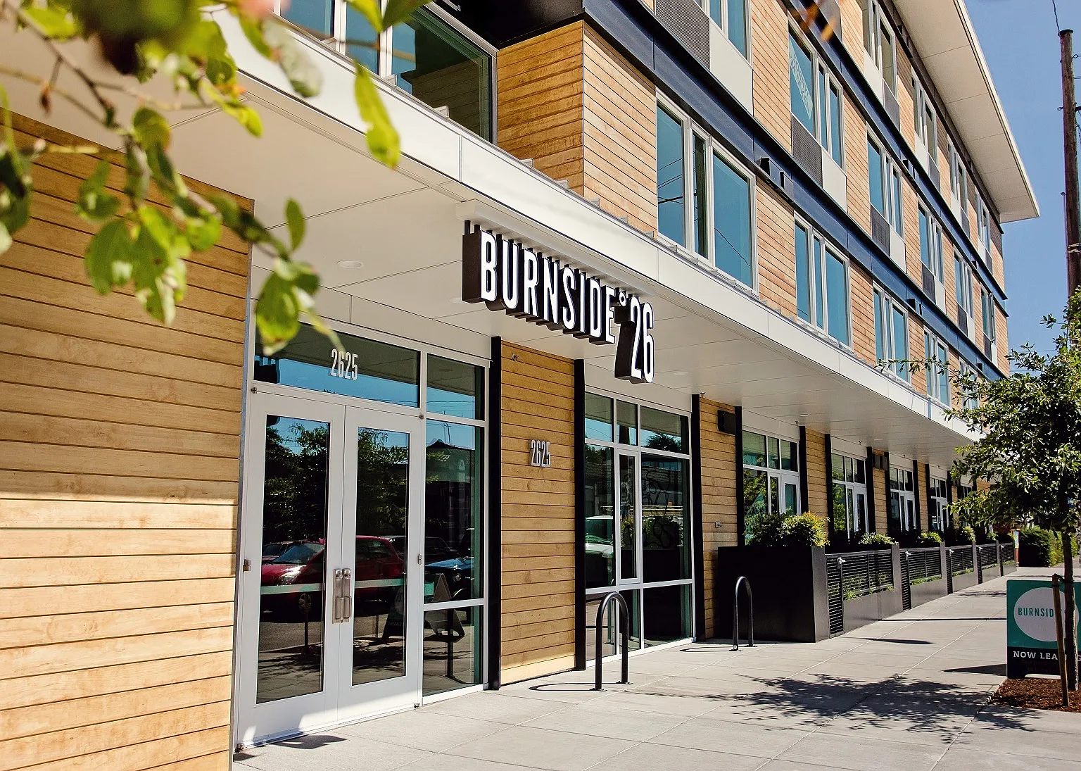 Burnside 26 — Photo 1