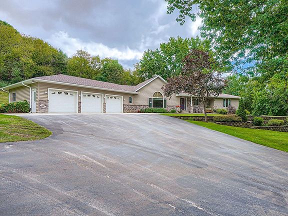 3rd image of 28800 Gaylord Ave