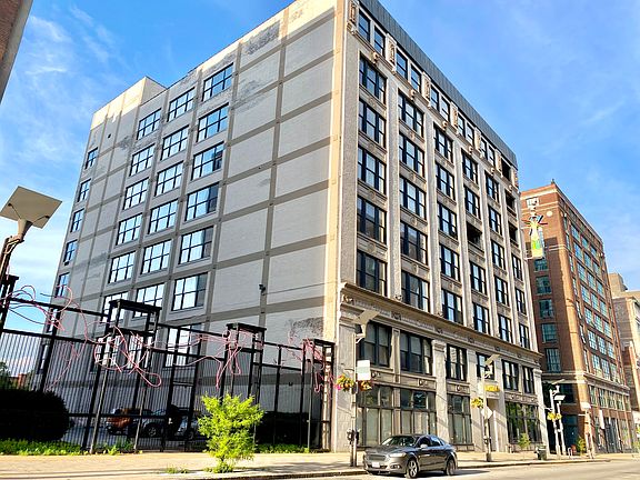 3rd image of 1601 Washington Ave Unit 410