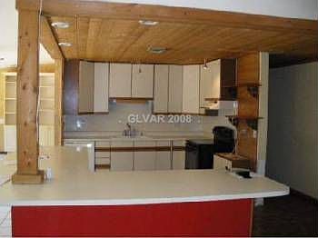 3rd image of 2461 E Harmon Ave