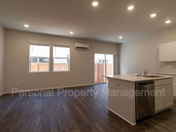 5th image of 11507 NE 126th Ave