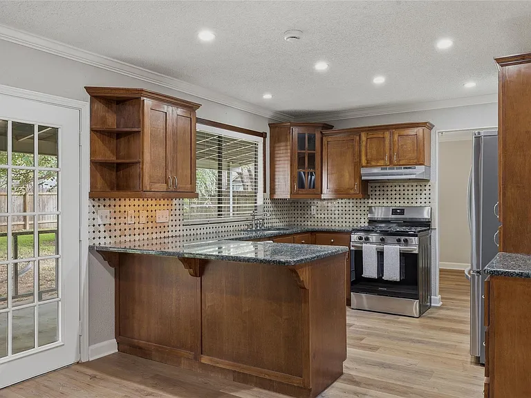 11604 Buttonwood Dr — Photo 11