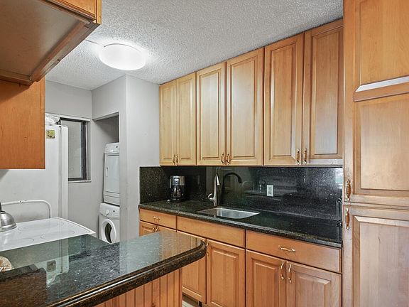 5th image of 655 Trace Cir APT 105