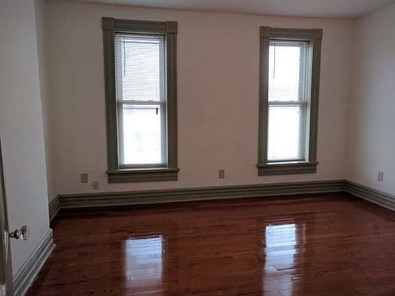 5th image of 1341 Dennison Ave