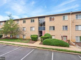 6284 Rose Hill Dr, Alexandria, VA