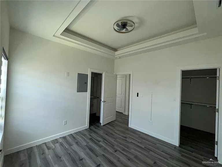 1201 E Iris Ave #6 — Photo 4