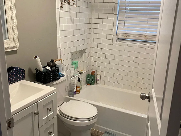 1705 Greentree Ct — Photo 8