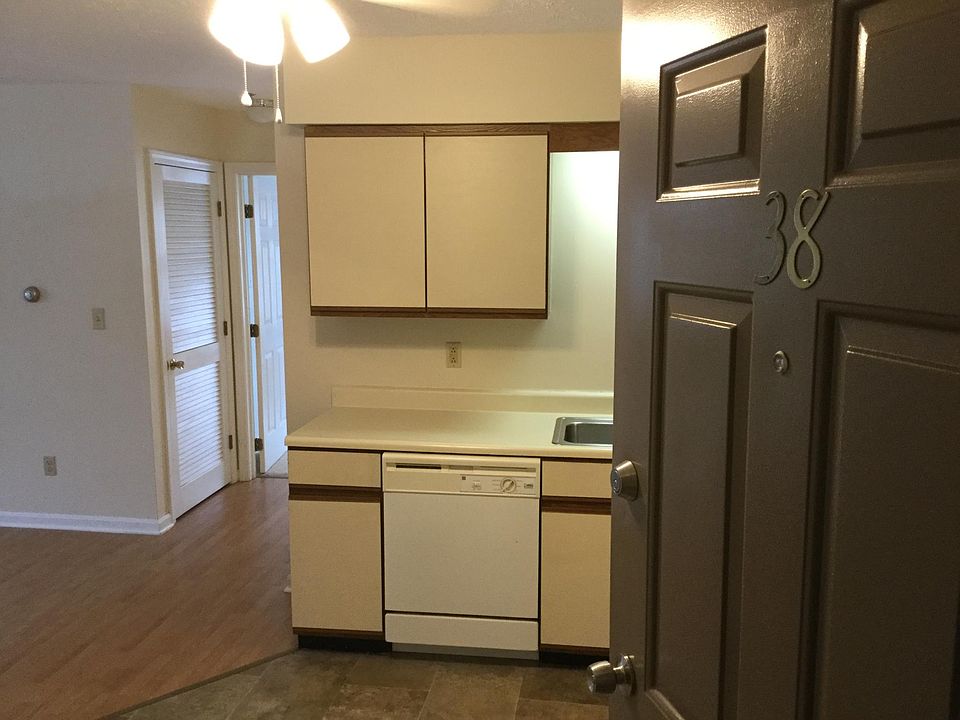 Kitchen entrance
