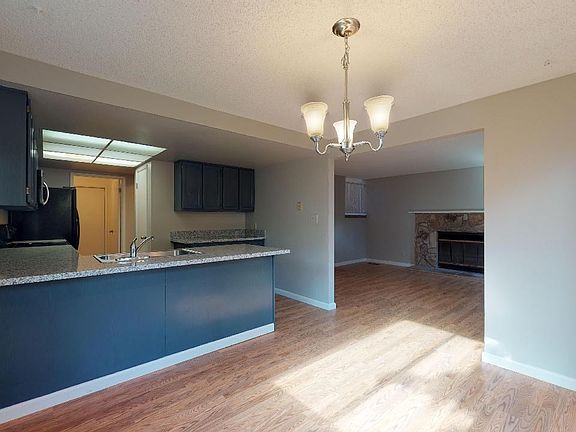 4th image of 1807 Golden Spike Dr