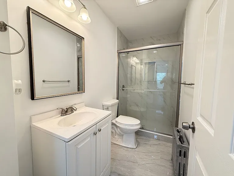 81 Alder St #C — Photo 8