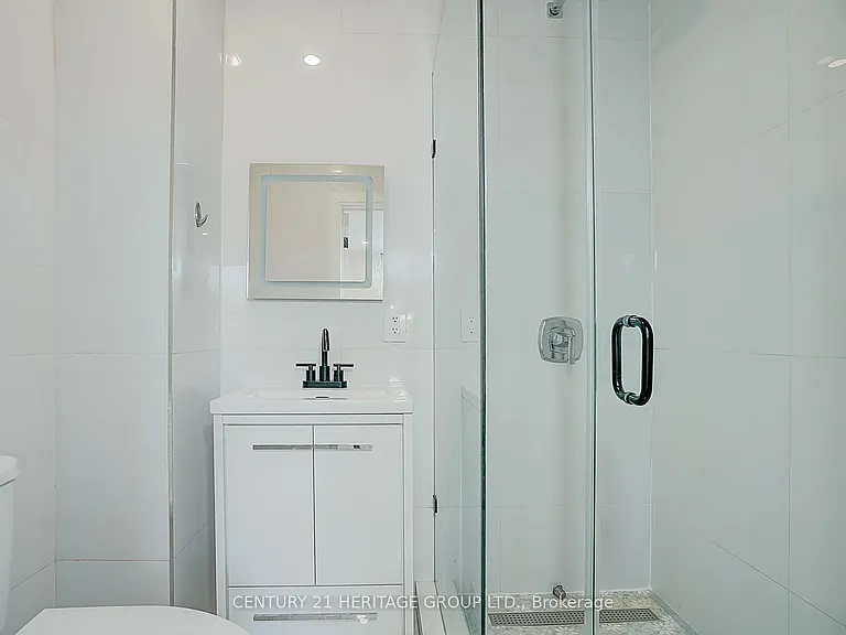 326 McConvey Dr — Photo 13