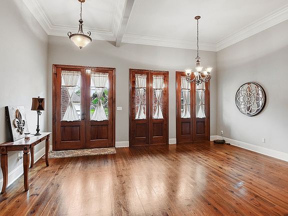 4th image of 145 S Club Ave
