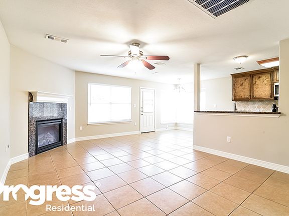 3rd image of 1026 Lancaster Lake Dr