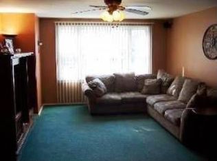 434 Tulsa Ave, Carpentersville, IL 60110