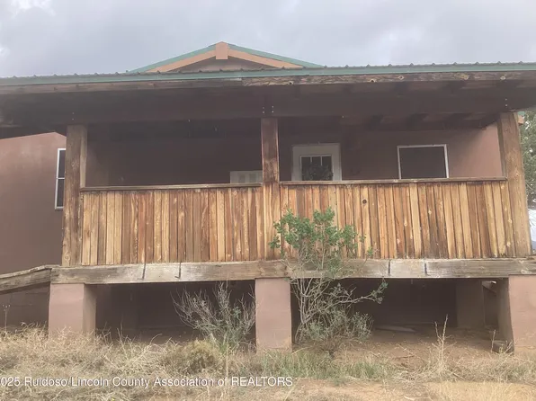 107 Hollyhock Hill Dr, Capitan, NM 88316