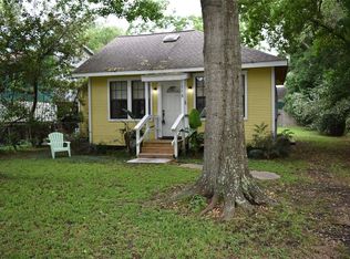118 Ruth Ln, Bacliff, TX 77518