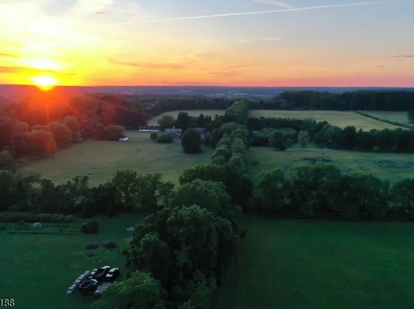 65 Brookville Hollow Rd, Delaware Twp., NJ 08559