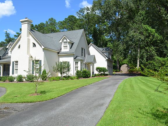 2nd image of 3 Moss Trail Cir