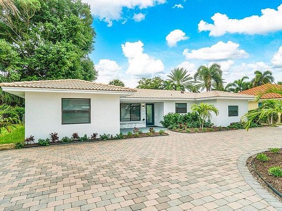 3rd image of 324 Bamboo Road