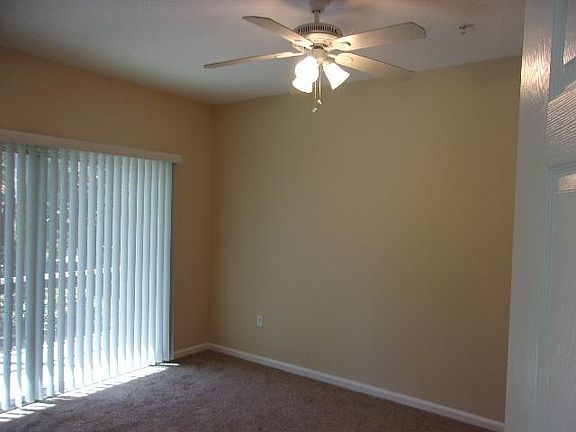 4th image of 401 Bouchelle Dr APT 101