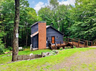34 Rock Split Way, Wilmington, VT 05363