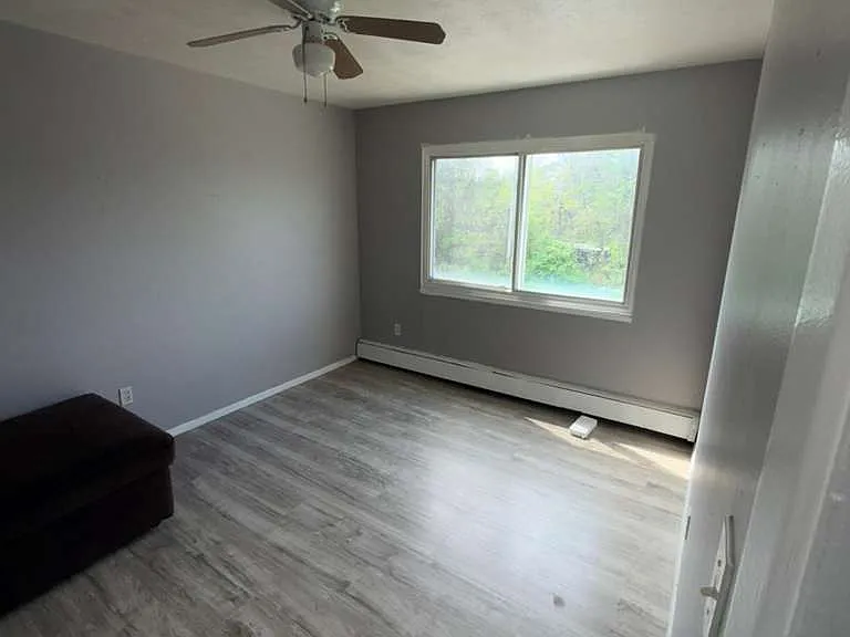 3265 E 143rd St #1 — Photo 7