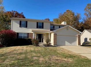 120 Walnut Hill Dr, Saint Charles, MO