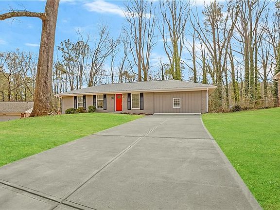 4th image of 4443 Colony East Dr