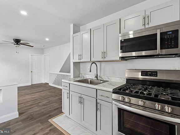 5th image of 124 Lexington Ave #2