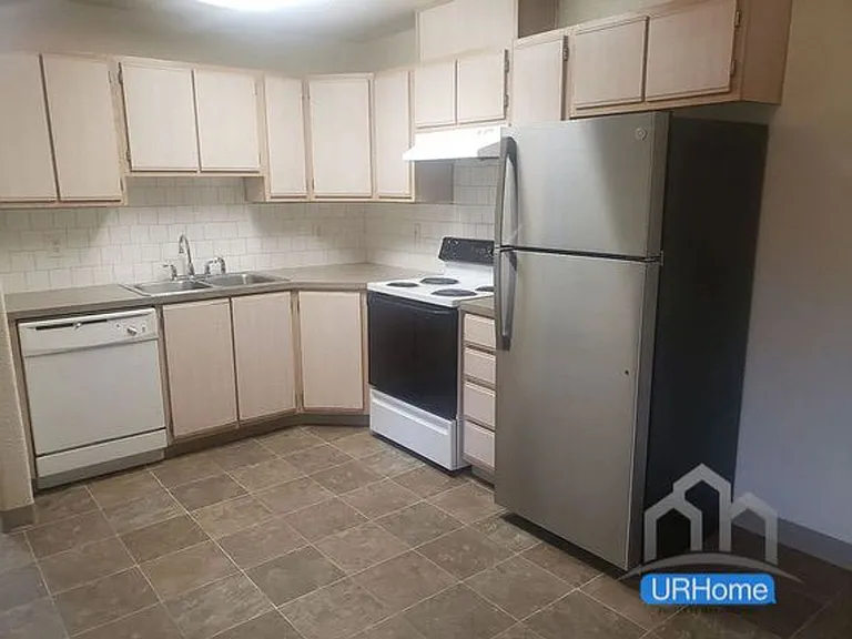 120 SE 143rd Ave — Photo 31
