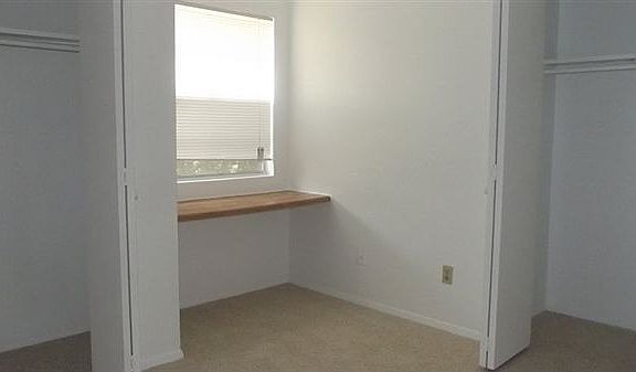 3rd image of 706 Wellesley Ct APT D