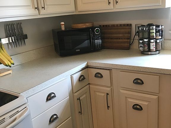 3rd image of 730 Walnut Park Dr