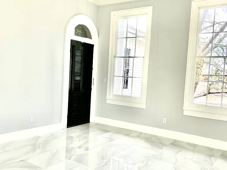 2403 Carondelet St #E — Photo 13