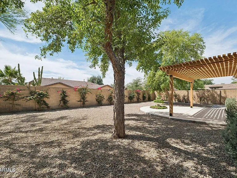 16195 W Glenrosa Ave — Photo 33