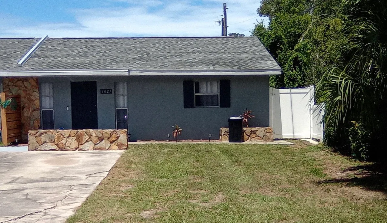 2 bed, 870 sqft, $1,500 — Photo 1