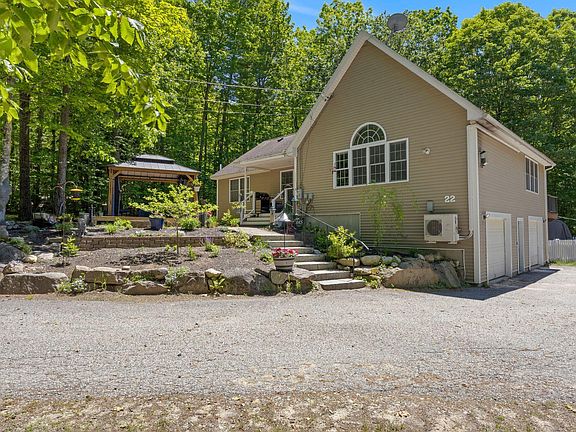 2nd image of 22 Eisenhower Court