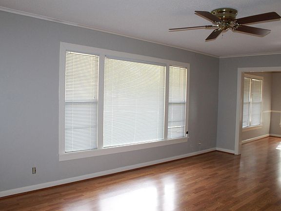 4th image of 1616 Park Ln