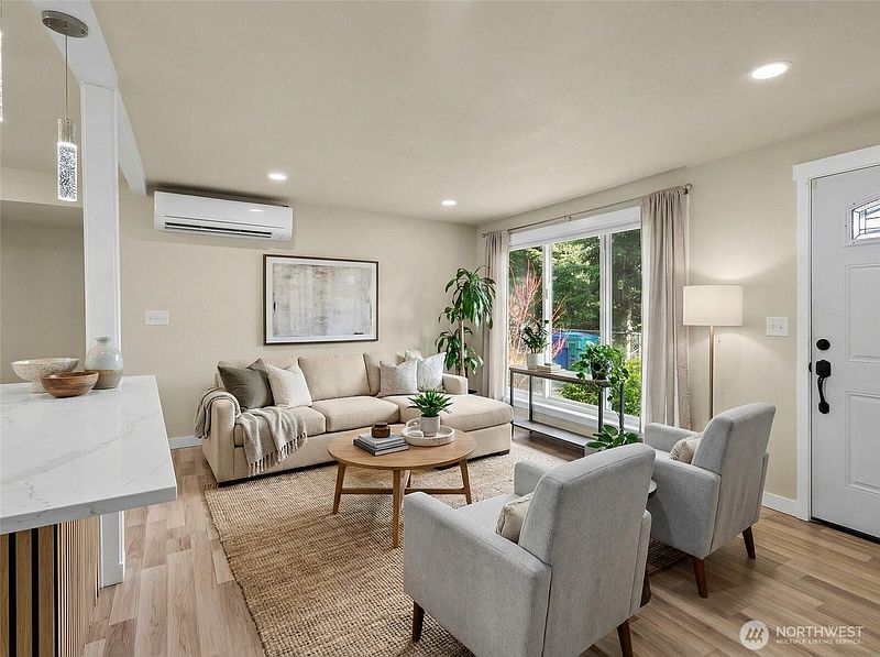2nd image of 3012 SW 102nd Street