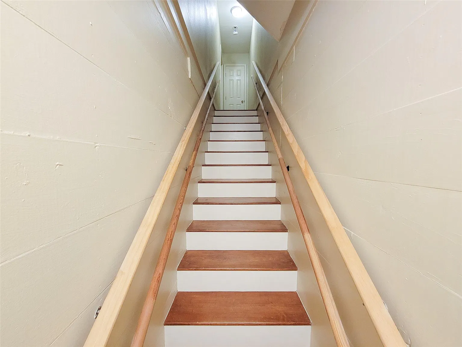 3214 S Macgregor Way — Photo 4